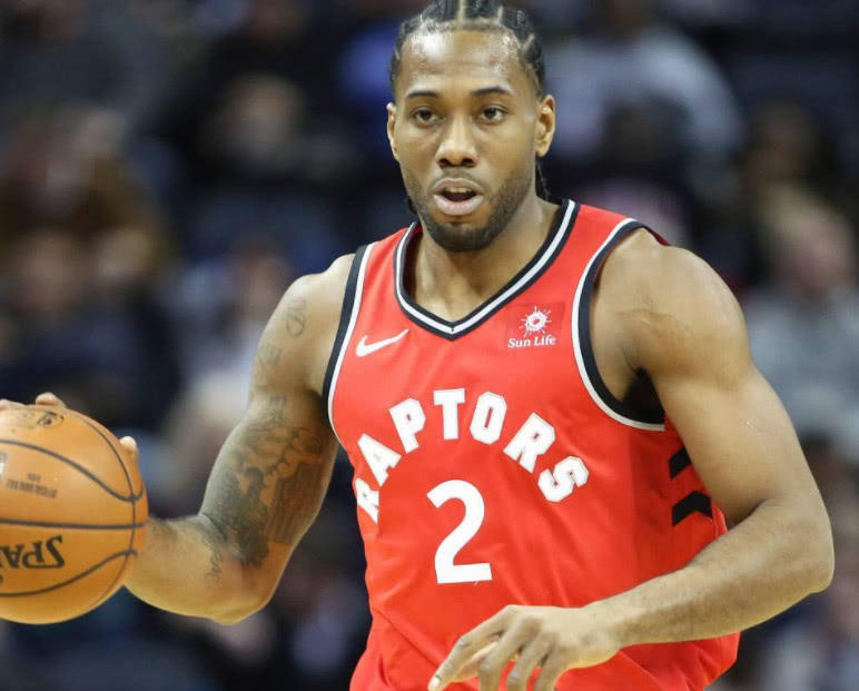 跟队：邓弗里斯脚踝疼痛未消除，可能告别2025年剩余比赛（队记：邓弗里斯脚踝伤势未愈，恐无缘2025年剩余赛程）