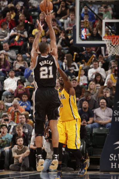 图片报：多特后防线出现危机，将面临安东和安塞尔米诺缺阵（图片报：多特防线告急，安东与安塞尔米诺将缺席）