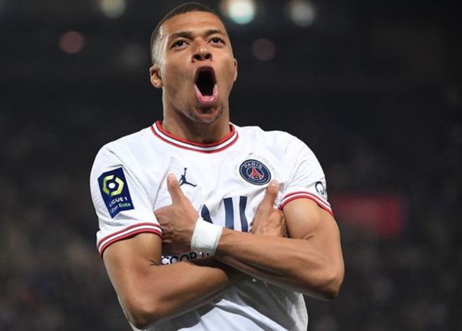 跟队：齐尔克泽经纪人愿推迟拿佣金促城其转会罗马（队记：齐尔克泽经纪人愿延迟收佣，助其转投罗马）