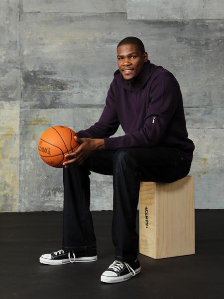 李政炫近9战场均22分4.9助攻，当选韩篮甲第二轮MVP（李政炫近9场场均22分4.9助攻，荣膺韩篮甲第2轮MVP）