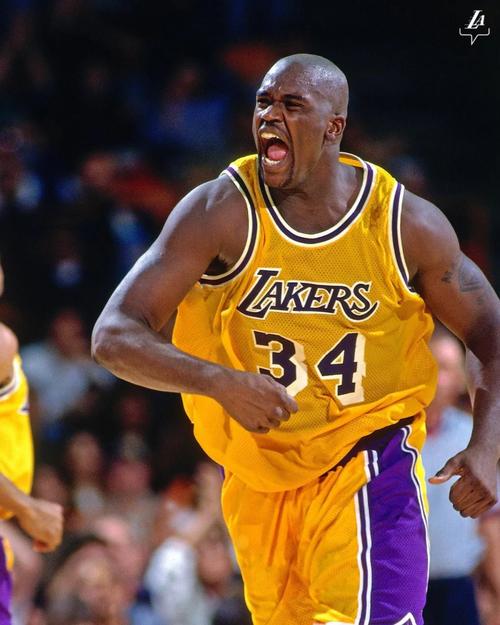 伊涅斯塔：亚马尔才18岁必须继续提高；我正在考取教练执照（伊涅斯塔：18岁的亚马尔仍需不断进步；我正攻读教练资格证）