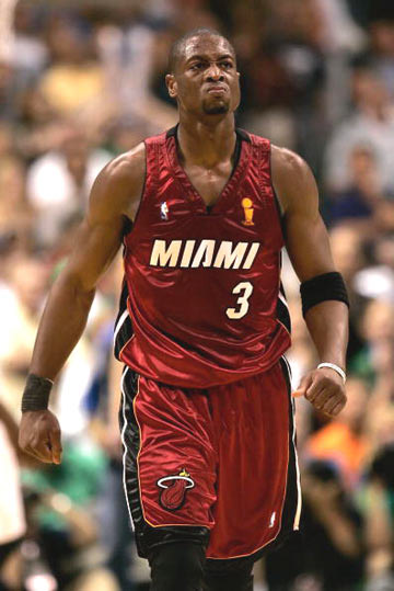 法媒：巴萨、拜仁、米兰和尤文关注南特17岁中卫塔蒂（法媒：巴萨、拜仁、米兰与尤文有意南特17岁中卫塔蒂）