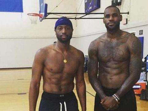 齐沃：我承担丢12个球的责任，但其中有7个发生在两场比赛里（齐沃：12个失球由我负责，其中7球集中在两场比赛）