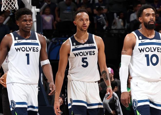 篮球火箭球员三分准度下滑引担忧（火箭球员三分命中率走低引发担忧）