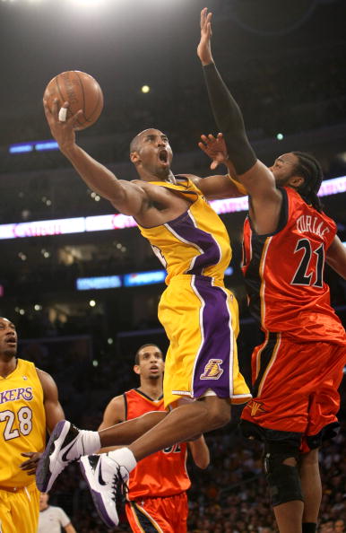 拜仁德甲霸主地位持续巩固（拜仁德甲统治地位愈发稳固）