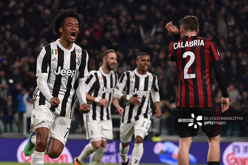 记者：赫伊森等5名后卫缺席皇马训练，阿森西奥遭遇病毒感染（记者：皇马训练缺席赫伊森等5名后卫，阿森西奥感染病毒）